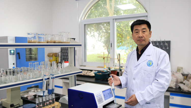 成都理工大学教授裴向军:踏遍清溪深谷 做一名不断攀登的科研学者