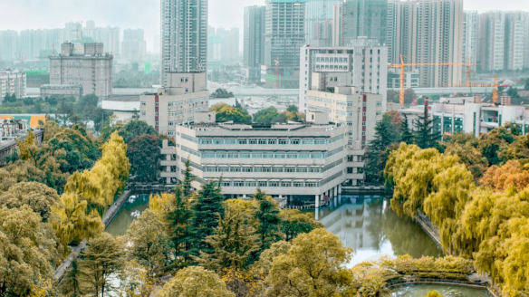 成都理工大学36岁博导郎咸国:在“地球科学的王国”畅游研究蓝海